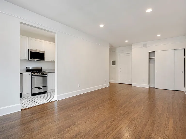 Fionia Apartments — Photo 58
