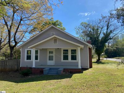 719 Chestnut St, Laurens, SC, 29360
