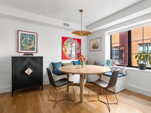 401 Hicks Street image 3 of 11