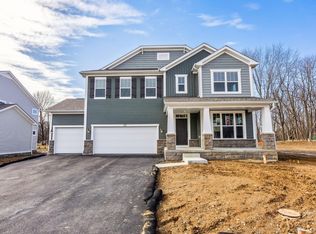 210 Isleta Dr, Pataskala, OH 43062