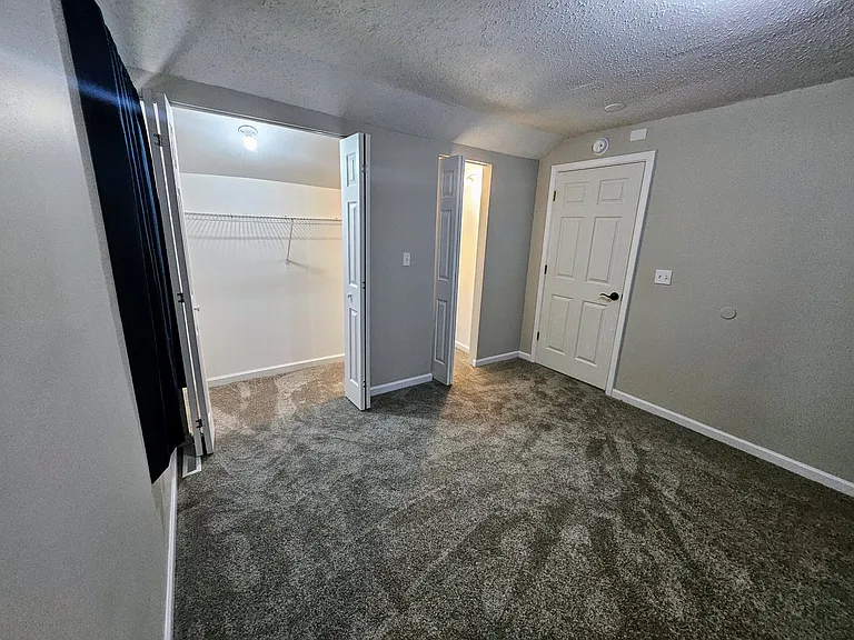 203 N Page St — Photo 23