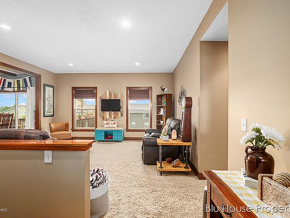 3rd image of 5157 Copperleaf Ct