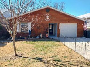 205 S Nightingale Dr, Horseshoe Bend, AR 72512