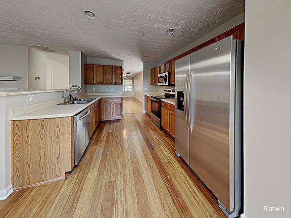 4th image of 227 Weatherstone Pointe Dr