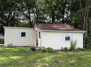 165 Canfield Ave, Warwick, RI 02889
