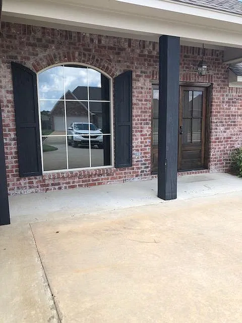 3 bed, 1459 sqft, $2,050 — Photo 2
