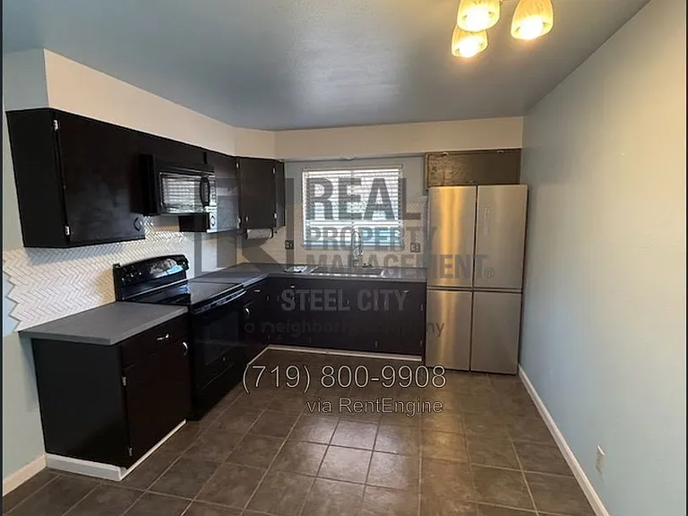 511 W Evans Ave — Photo 4