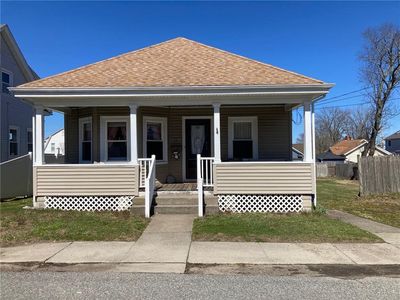 26 Mayflower St, East Providence, RI, 02914