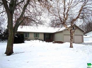 512 Lincoln Rd, Storm Lake, IA 50588