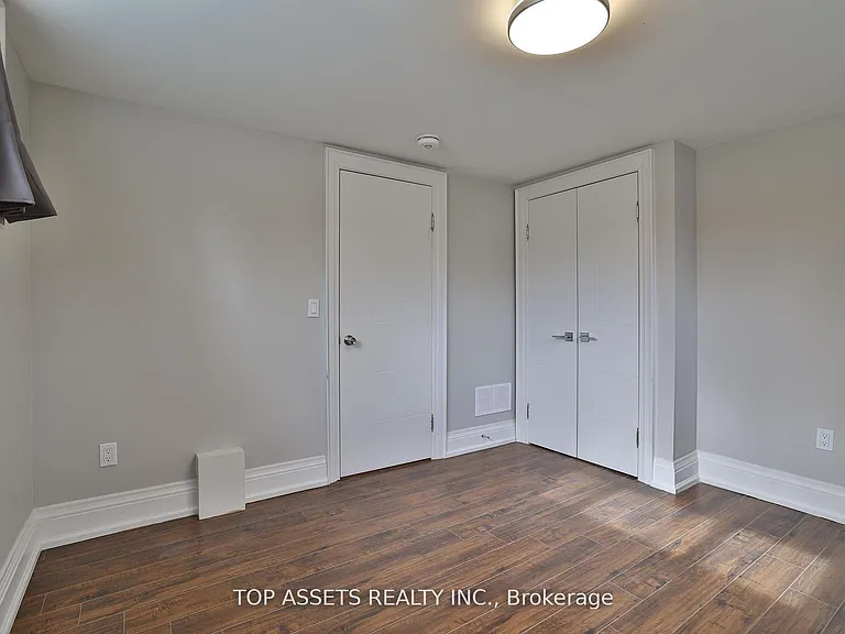 54 Madawaska Ave #BASEMENT — Photo 11