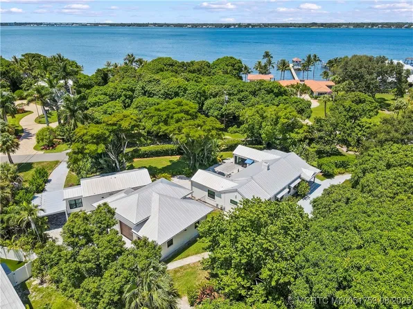 200 SE Pelican Dr, Stuart, FL 34996
