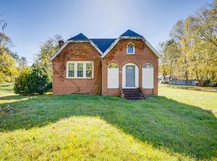 1907 Cherokee Rd, Johnson City, TN 37604