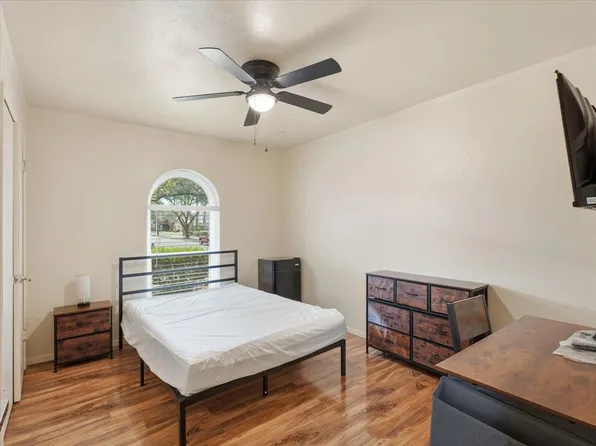 5614 Christie Ln, Garland, TX 75044