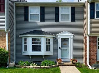 42516 Lake Success Dr, Northville, MI 48167