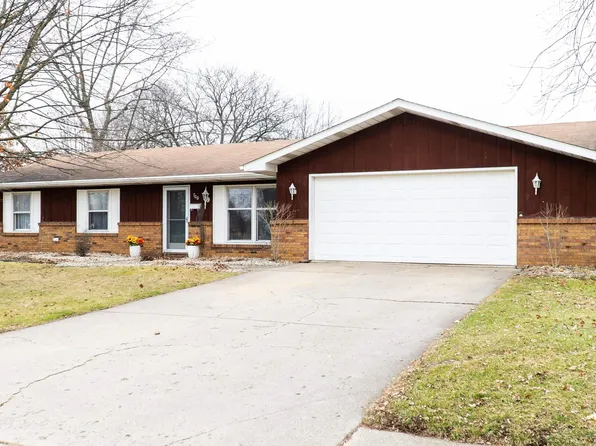 700 E 1st St, Auburn, IN 46706