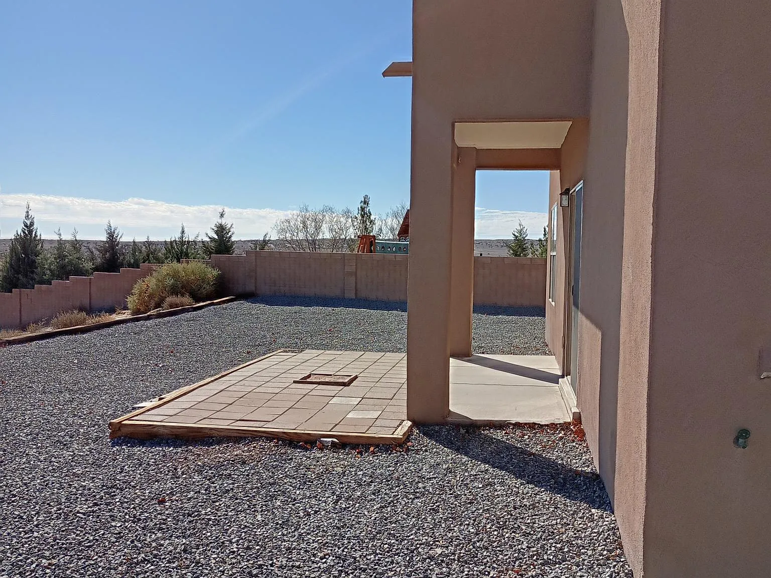 1418 Laguna Ct NE — Photo 4