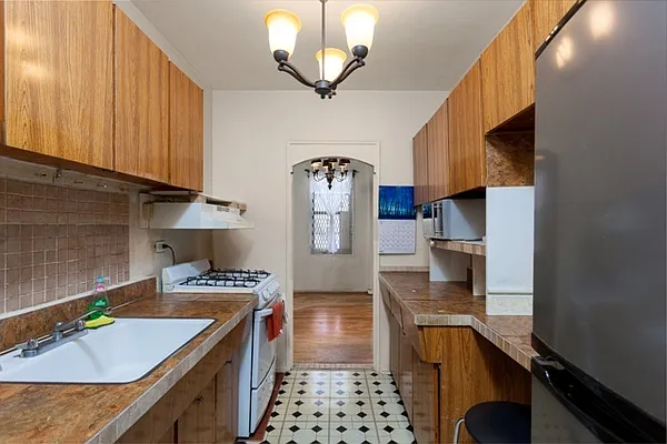 Sold by Spire Group | media 8