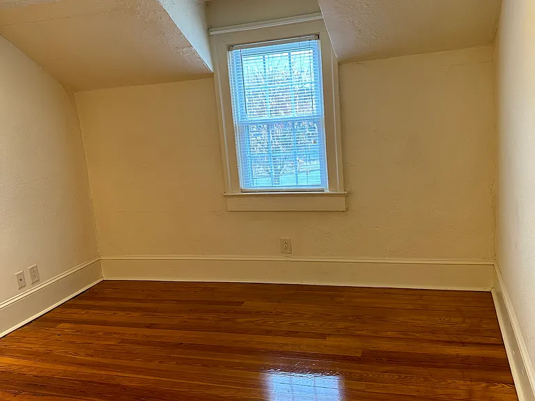 710 Jackson St — Photo 10