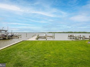 9120 Hinton Ave, Sparrows Point, MD 21219