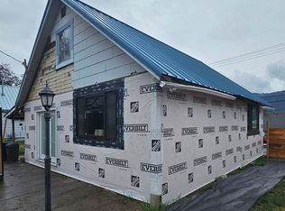 204 N Walnut St, Bingen, WA 98605