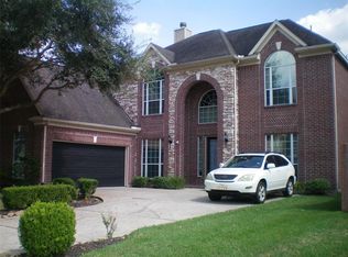 2111 Barton Creek Dr, Pearland, TX 77584