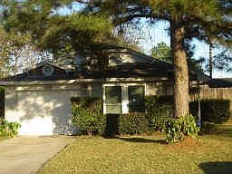 Fabulous home on HUGE lot in BEAR CREEK Northwest