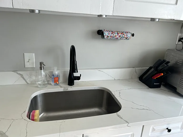 18 Ropes St #2R — Photo 24