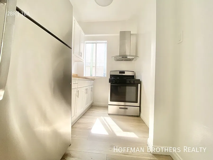 2691 Griffin Ave Los Angeles, CA 90031 — Photo 2