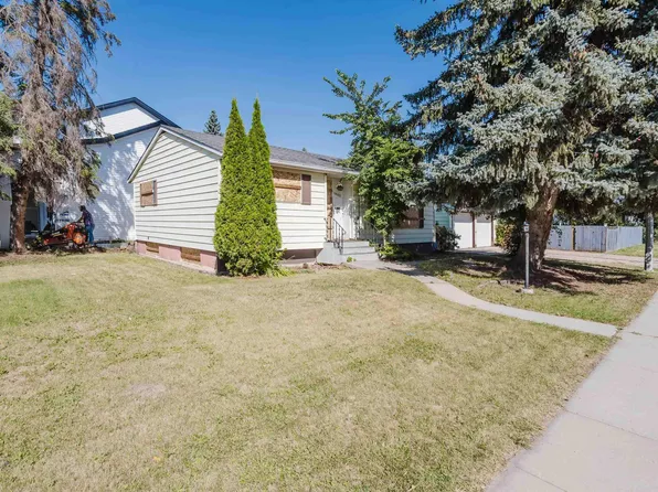 14632 95th Ave NW, Edmonton, AB T5N 0B3
