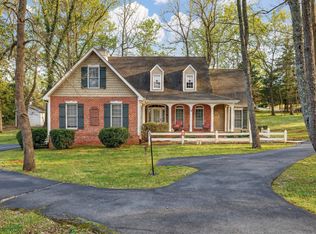 657 Country Club Ln, Winchester, TN 37398