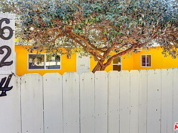 4th image of 624 W Beach Ave