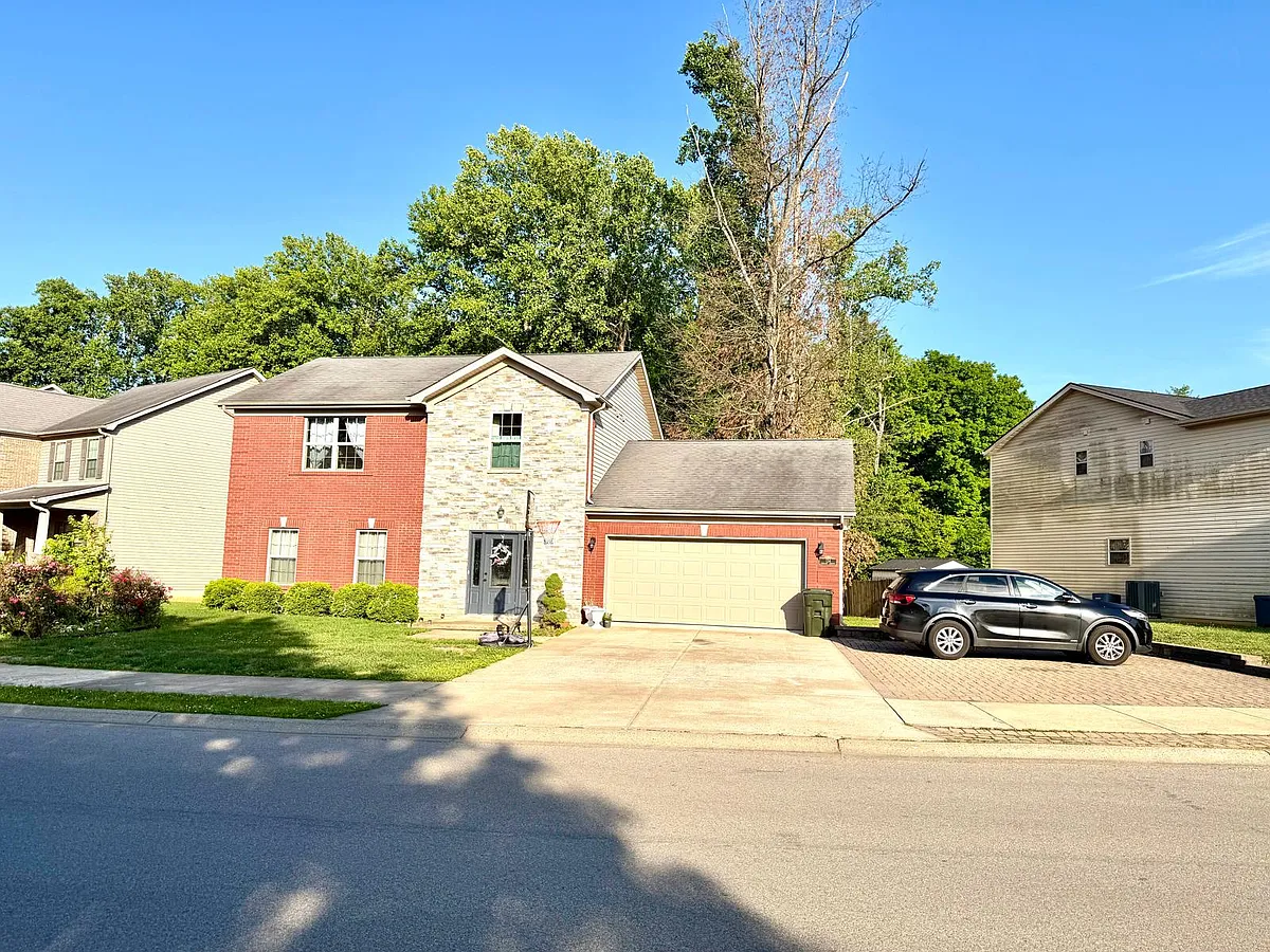 Building Photo - 134 Vineland Parkway Dr