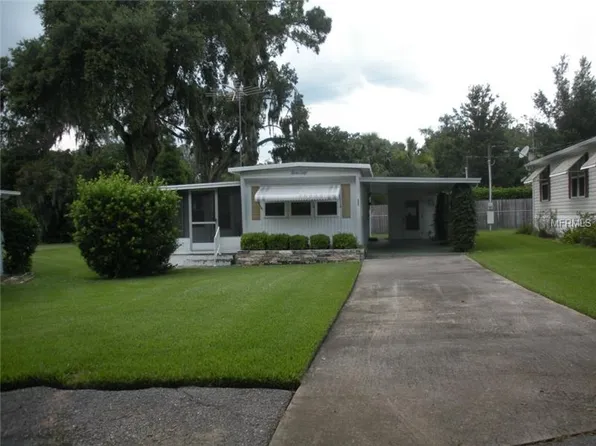 6219 Crestview Ln, Zephyrhills, FL 33542