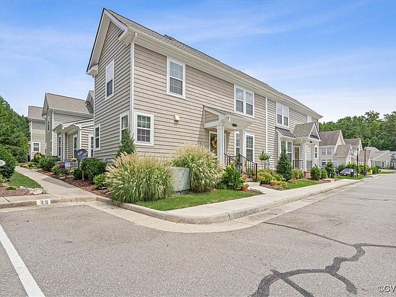 3rd image of 2390 Prince Andrew Ct #38
