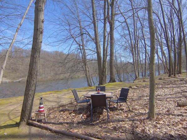 4336 Hills Haven Rd, Buchanan, MI 49107