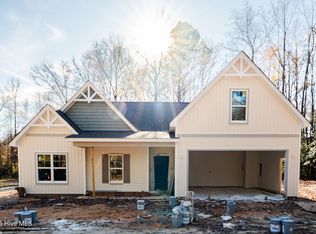 330 Monroe Rd, Cameron, NC 28326