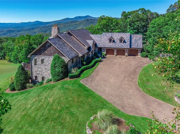 733 Dogwood Lane, Blowing Rock, NC 28605