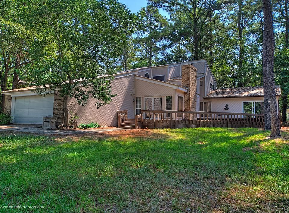 1st image of 15708 Lakeway Dr