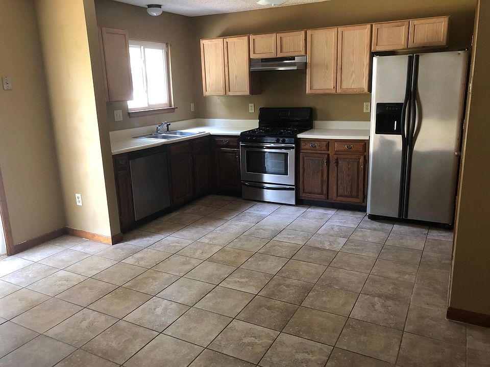 2nd image of 4702 Bennington Pl