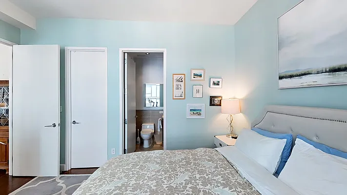 Sold by Modern Spaces | media 7
