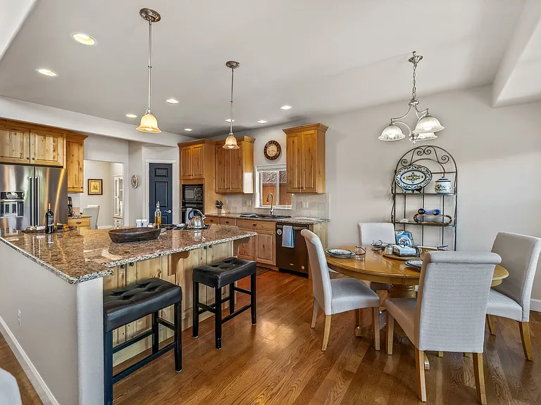 Equinox Dr — Photo 31