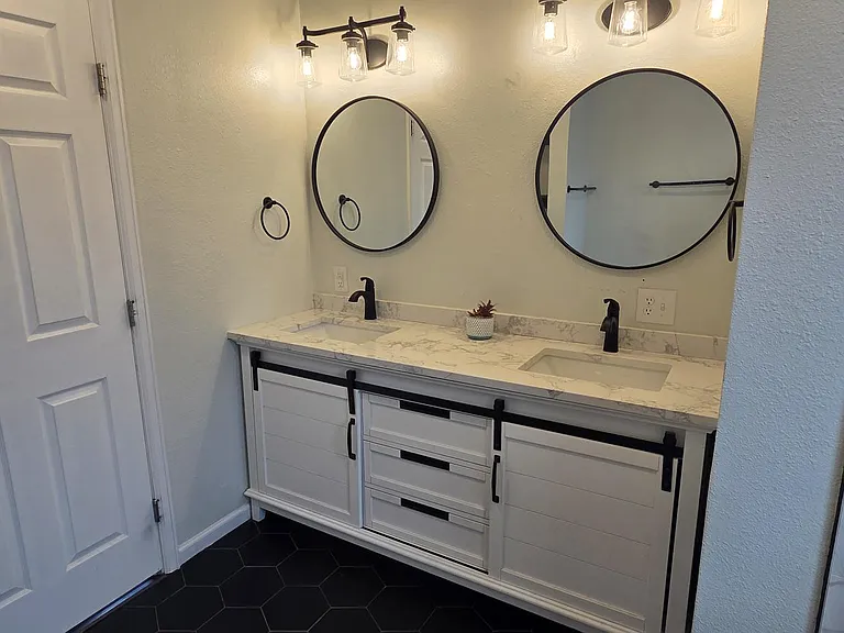 2104 Whitewood Dr — Photo 11