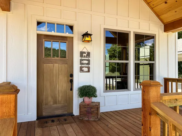 20 N Riverview Ln, Mountain View, AR 72560