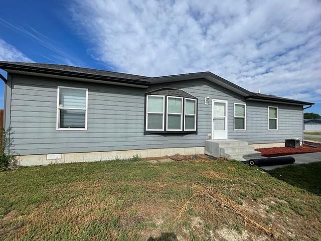 1st image of 1049 Glacier Creek Dr
