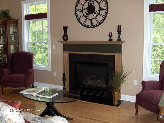 4th image of 36 Belvedere St