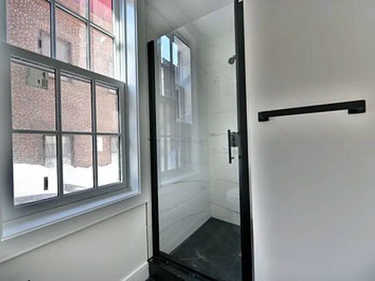 18 Winchester St #1A — Photo 13