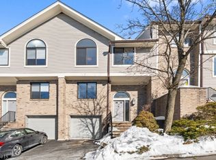 23 Mount Vernon Sq, Verona Twp., NJ 07044