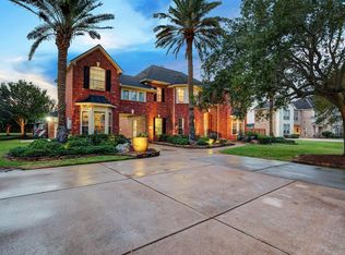 1955 Emerald Point Ln, League City, TX 77573