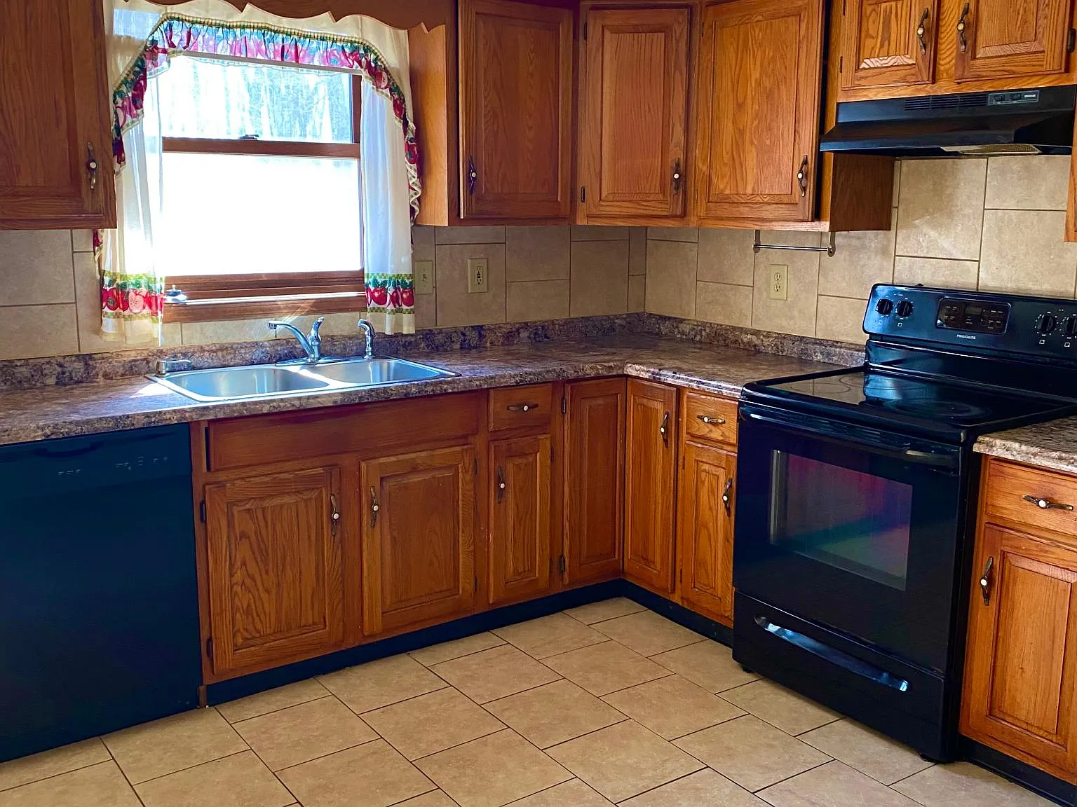 40 Mountain Dr — Photo 2