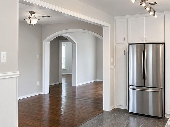 5th image of 5503 Lawson St